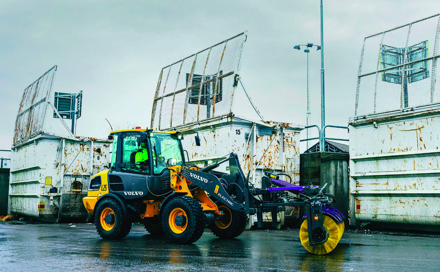 EMISSION FREE VOLVO L25 ELECTRIC PROVES VALUABLE PARTNER IN WASTE AND RECYCLING